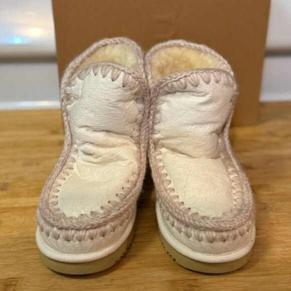 Mou 18 White Sheepskin Boot - Picture 11 of 16